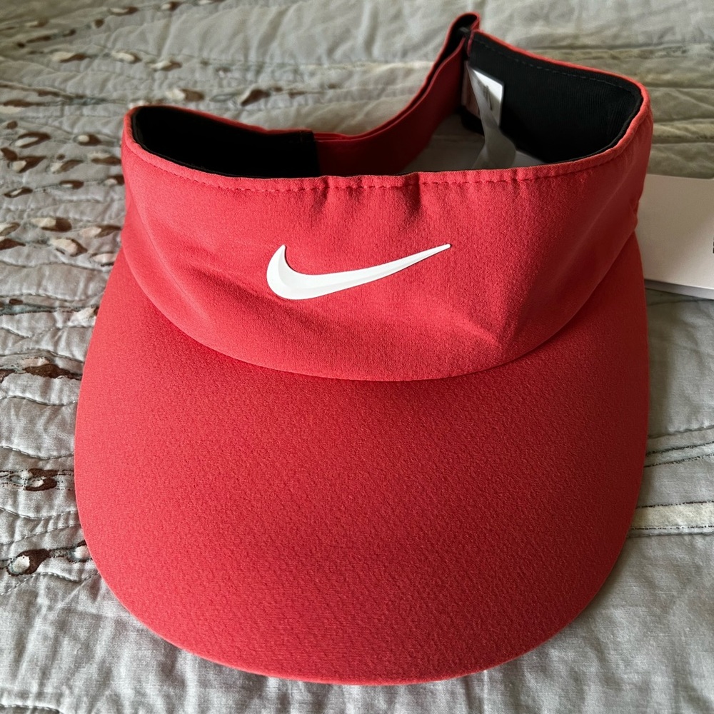 Nike golf hat